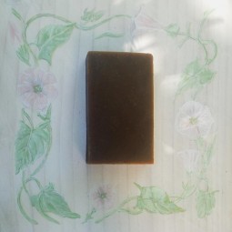 Savon-shampoing Louve - Le Savon-Shampoing Louve, saponifié à froid et surgras, est élaboré avec de l'huile de cade rect